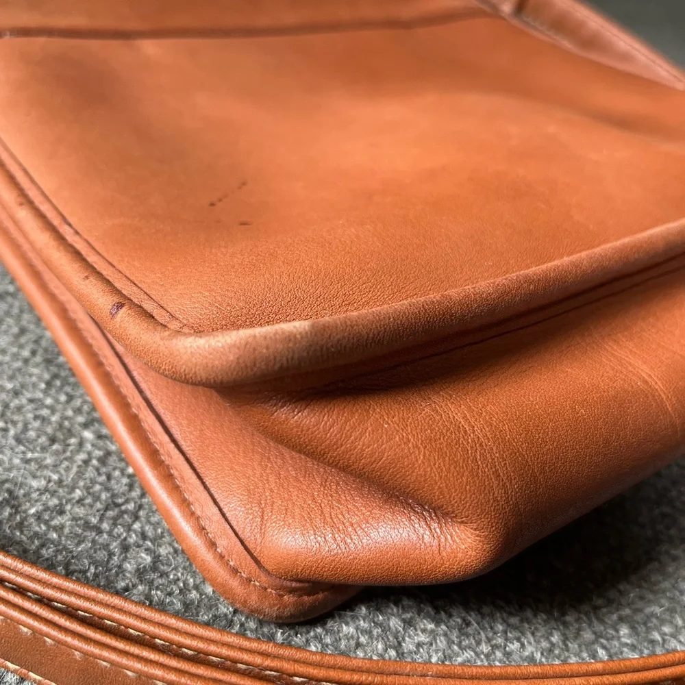 Vintage Coach Willis Tan Leather Top-Handle Bag - Picture 6 of 9